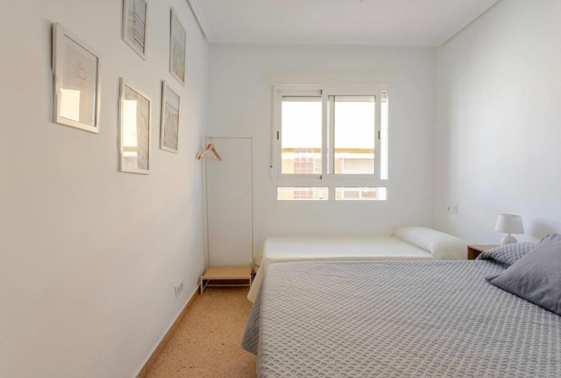 Apartamento Espacioso En La Playa De Gandia Exterior photo